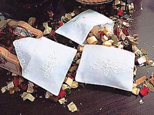 Embroidery Envelpes for Modey