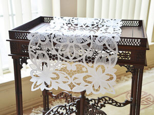 Table Runner. Christina Crystal Lace. Rectangular. White Color.