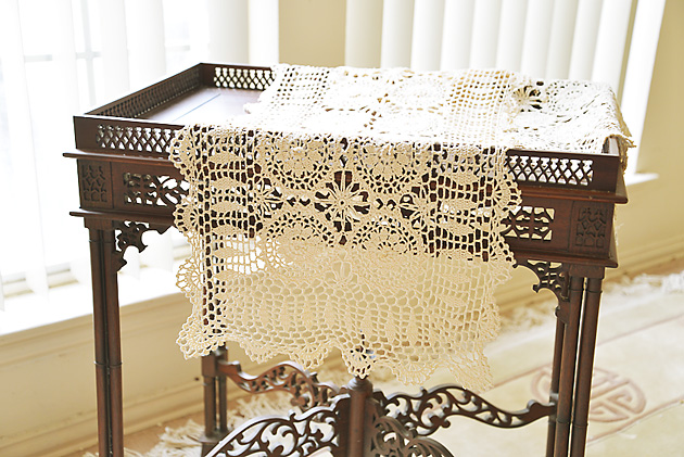 Table Runner. Sun Flowers Crochet Lace. Wheat Color