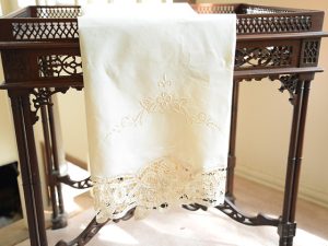 Battenburg Bath Towels. Battenburg Lace. Mother of Pearl Color